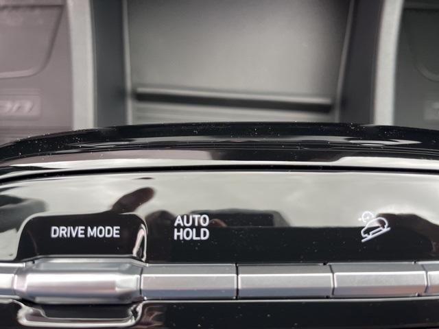 new 2025 Hyundai TUCSON Hybrid car, priced at $37,500