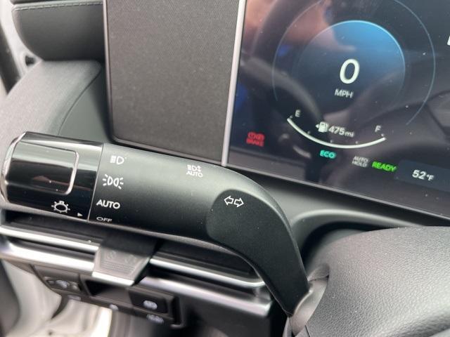 new 2025 Hyundai TUCSON Hybrid car, priced at $37,500