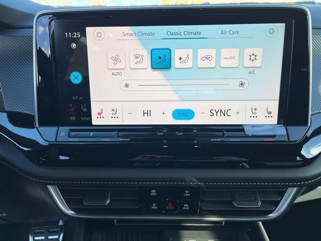 new 2026 Volkswagen Atlas Cross Sport car, priced at $53,802