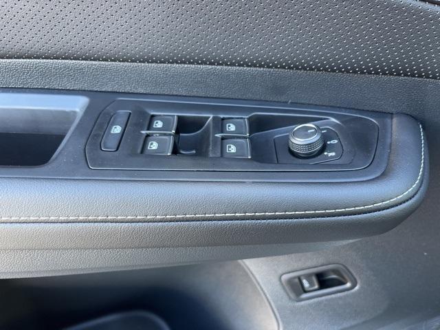 new 2026 Volkswagen Atlas Cross Sport car, priced at $53,802