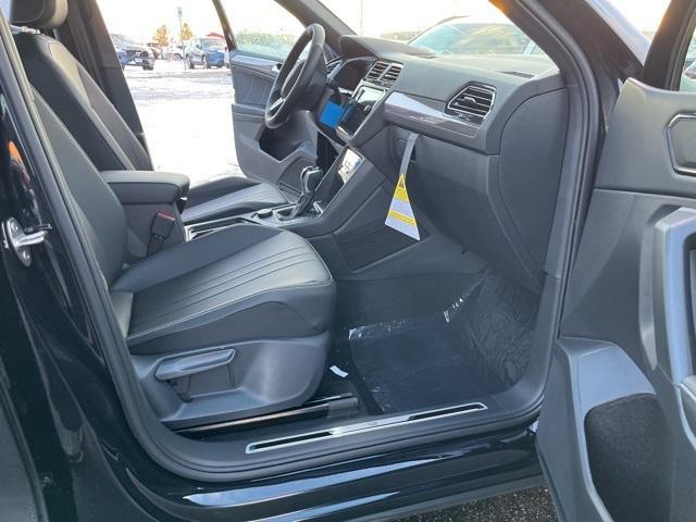 new 2024 Volkswagen Tiguan car, priced at $34,500