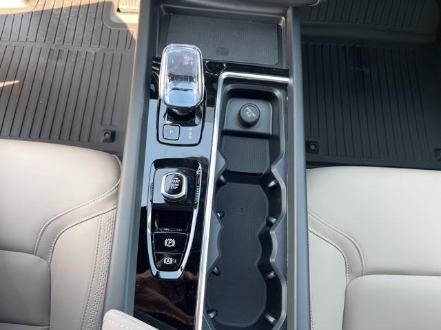 new 2026 Volvo XC60 car, priced at $57,985