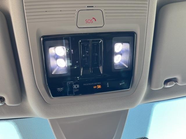 new 2025 Volkswagen Atlas car, priced at $47,500