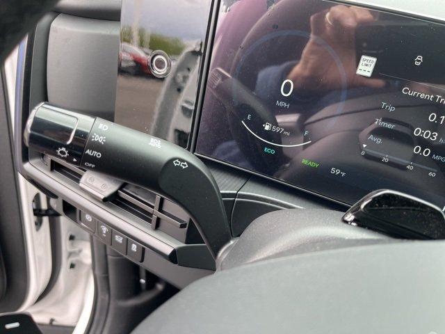 new 2025 Hyundai SANTA FE HEV car, priced at $51,000