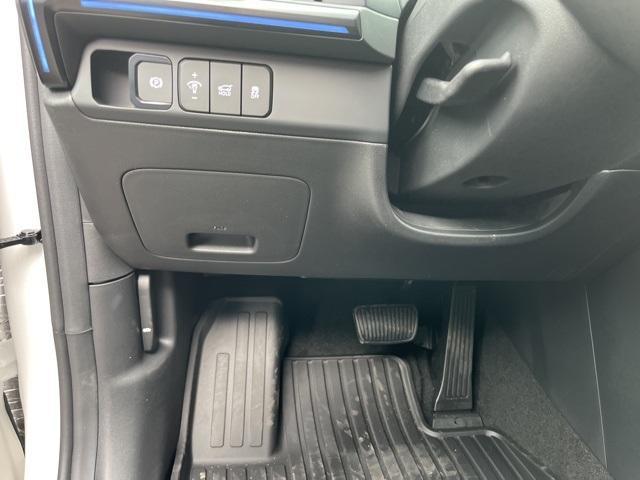 new 2025 Hyundai SANTA FE HEV car, priced at $51,000