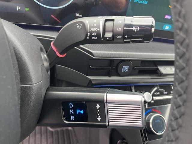 new 2025 Hyundai SANTA FE HEV car, priced at $51,000