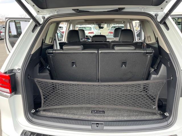 new 2024 Volkswagen Atlas car, priced at $45,000