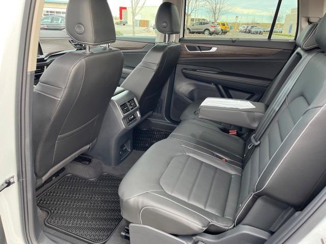 new 2024 Volkswagen Atlas car, priced at $45,000