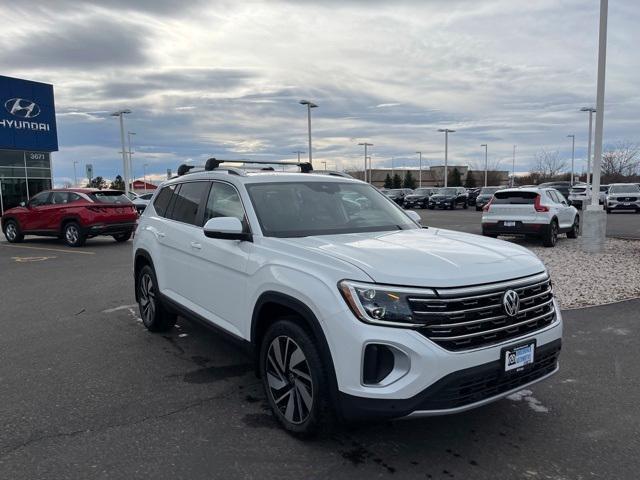 new 2024 Volkswagen Atlas car, priced at $45,000