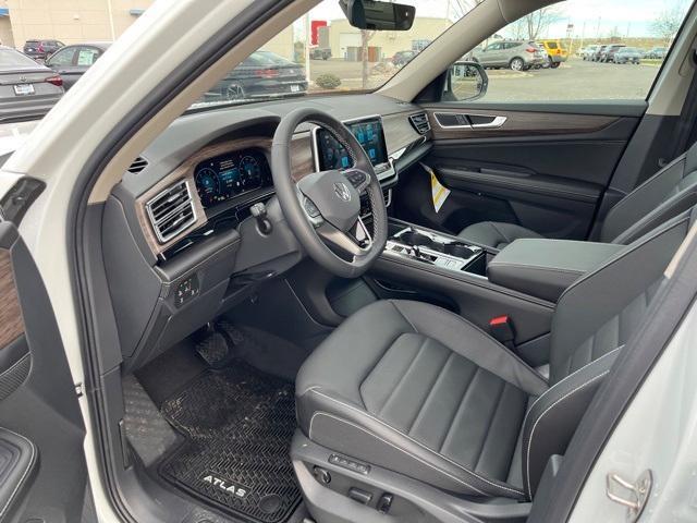 new 2024 Volkswagen Atlas car, priced at $45,000