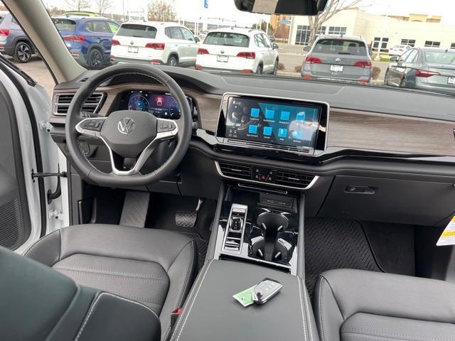 new 2024 Volkswagen Atlas car, priced at $45,000