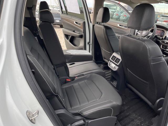 new 2024 Volkswagen Atlas car, priced at $45,000