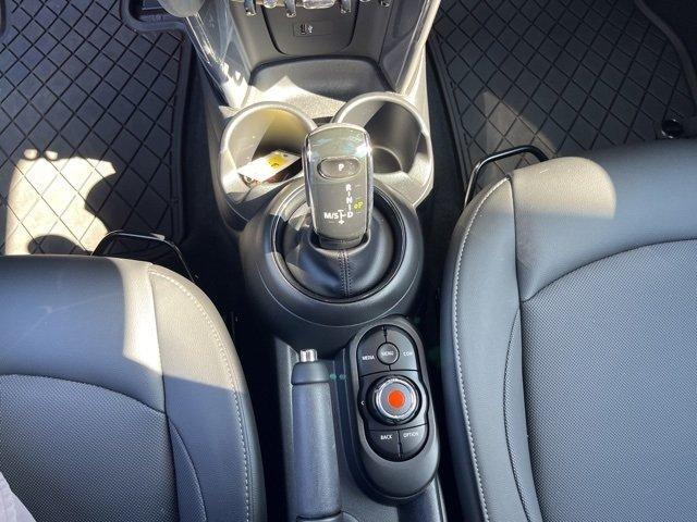 used 2021 MINI Hardtop car, priced at $20,000