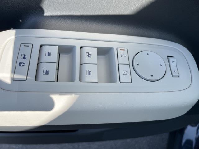 new 2025 Hyundai Santa Fe car, priced at $36,000