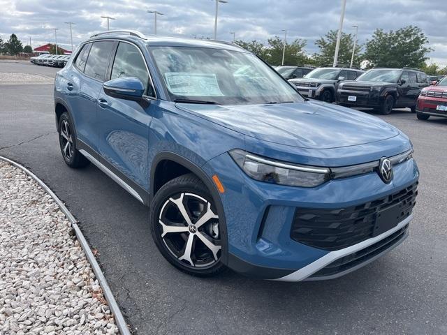 new 2025 Volkswagen Tiguan car, priced at $38,141