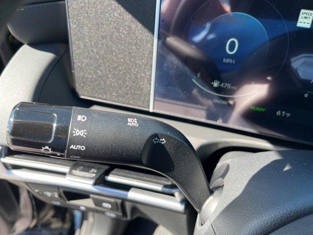 new 2025 Hyundai TUCSON Hybrid car, priced at $37,000