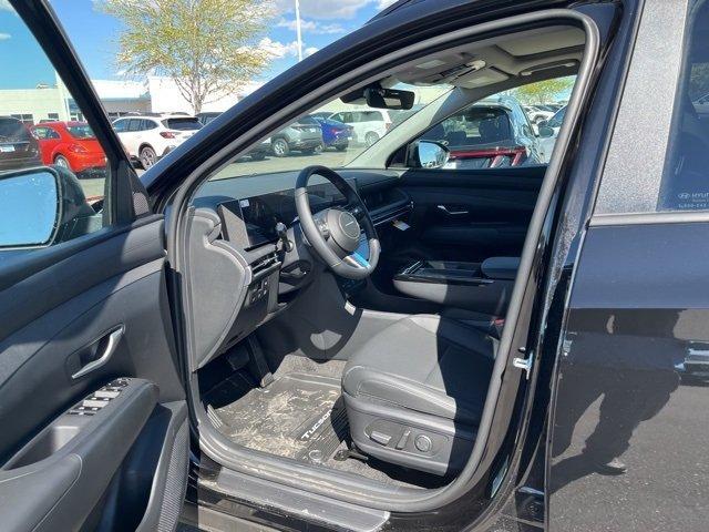 new 2025 Hyundai TUCSON Hybrid car, priced at $37,000