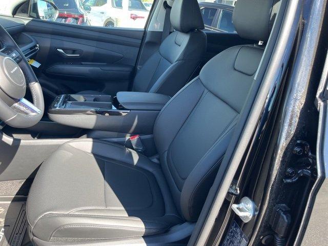 new 2025 Hyundai TUCSON Hybrid car, priced at $37,000