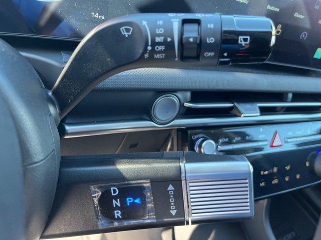 new 2025 Hyundai TUCSON Hybrid car, priced at $37,000