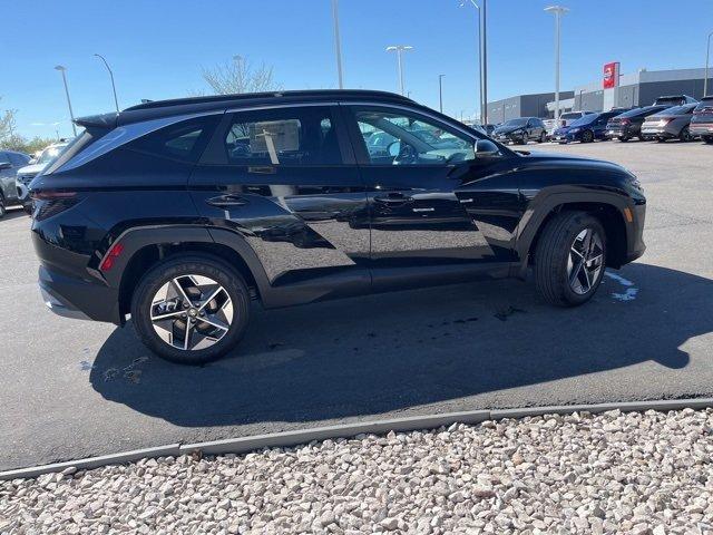 new 2025 Hyundai TUCSON Hybrid car, priced at $37,000