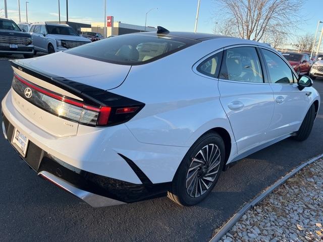 new 2026 Hyundai Sonata Hybrid car, priced at $34,595