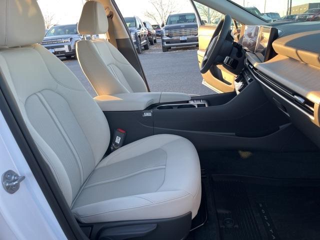 new 2026 Hyundai Sonata Hybrid car, priced at $34,595