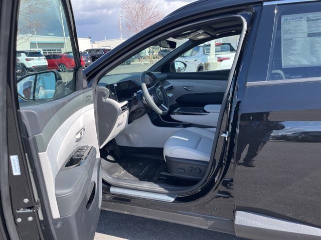 new 2025 Hyundai TUCSON Hybrid car, priced at $42,000