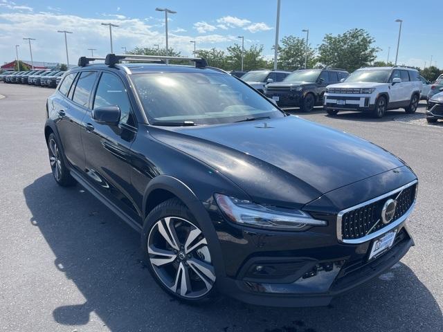 new 2026 Volvo V60 Cross Country car, priced at $57,370