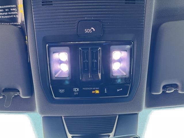 new 2025 Volkswagen Tiguan car, priced at $39,603