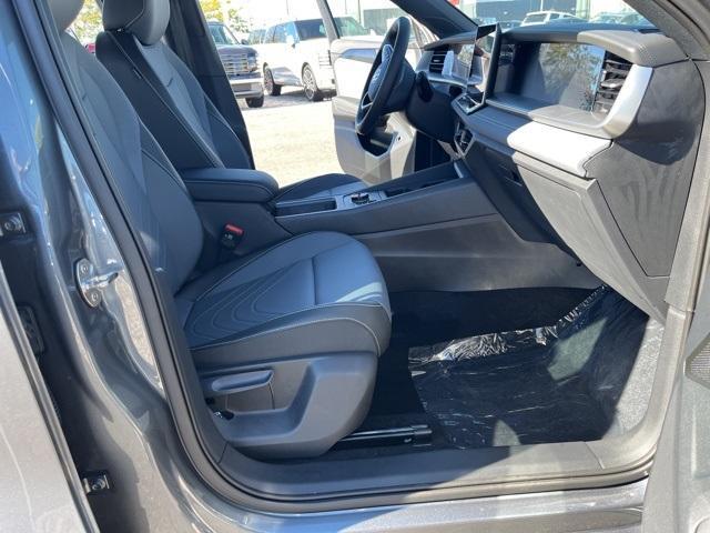 new 2025 Volkswagen Tiguan car, priced at $39,603