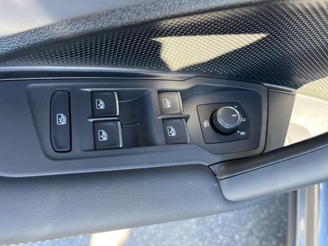 new 2025 Volkswagen Tiguan car, priced at $39,603