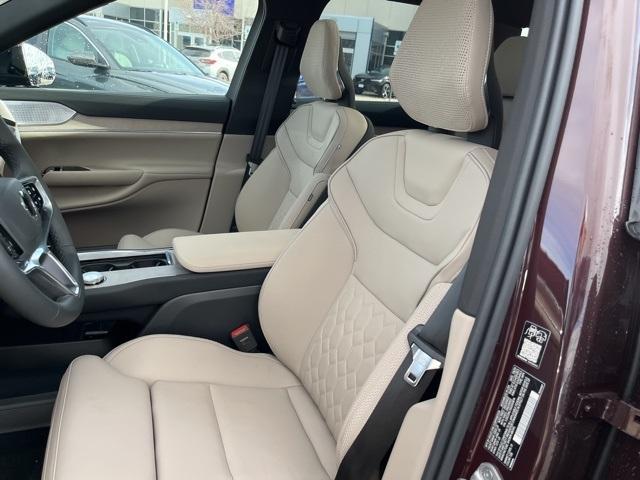 new 2025 Volvo EX90 car, priced at $90,000