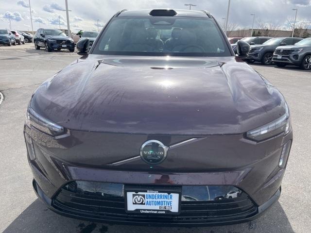 new 2025 Volvo EX90 car, priced at $90,000