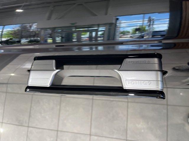 new 2026 Hyundai IONIQ 9 car, priced at $60,000