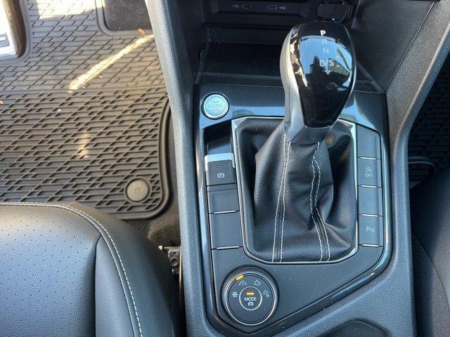 new 2024 Volkswagen Tiguan car, priced at $34,000