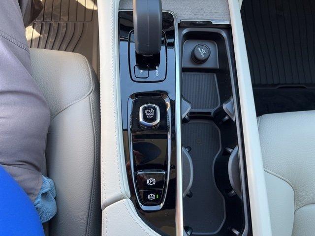 new 2025 Volvo XC90 Plug-In Hybrid car, priced at $74,000