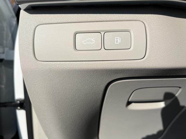 new 2025 Volvo XC90 Plug-In Hybrid car, priced at $74,000