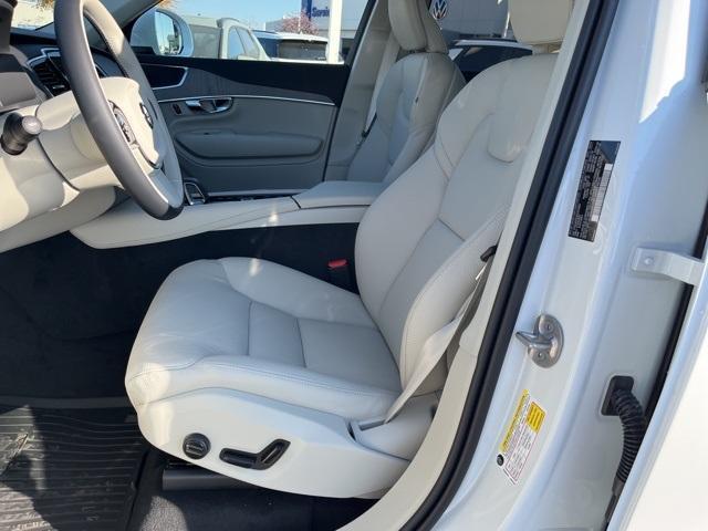 new 2025 Volvo XC90 Plug-In Hybrid car, priced at $74,000