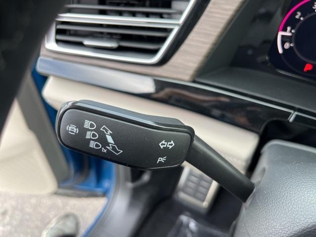 new 2025 Volkswagen Atlas car, priced at $53,000