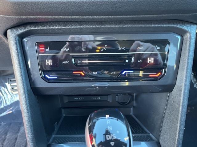 new 2024 Volkswagen Tiguan car, priced at $34,200