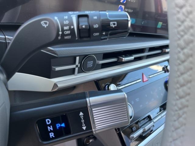 new 2025 Hyundai SANTA FE HEV car, priced at $40,500