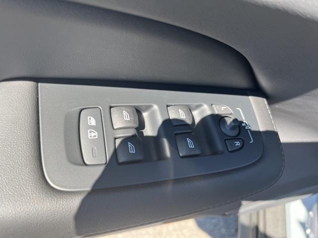 new 2025 Volvo V60 Cross Country car, priced at $52,000