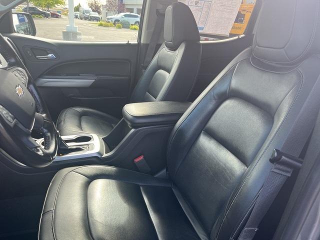 new 2025 Volkswagen Atlas car, priced at $44,000