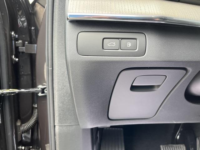 new 2025 Volvo XC90 Plug-In Hybrid car, priced at $75,000