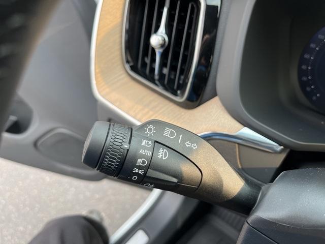 new 2026 Volvo XC60 car, priced at $57,985