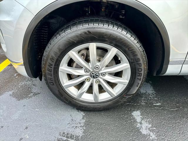 used 2015 Volkswagen Touareg car, priced at $12,250