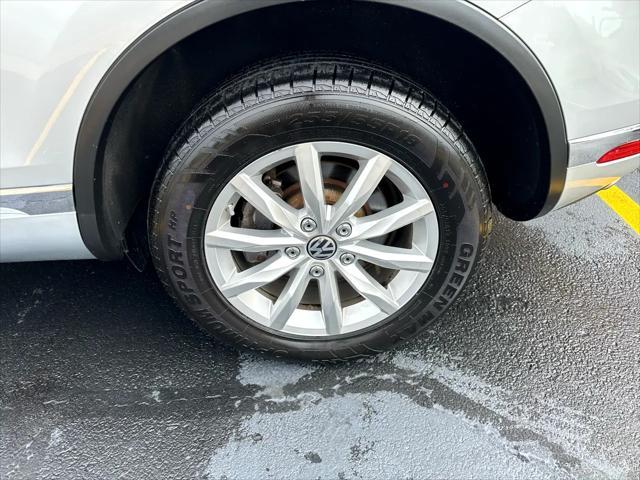 used 2015 Volkswagen Touareg car, priced at $12,250