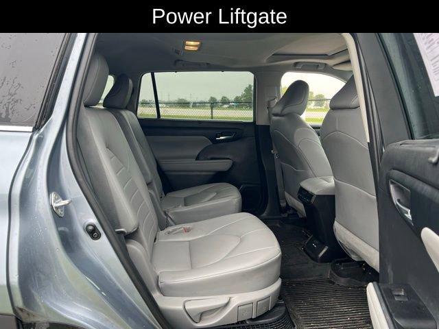 used 2021 Toyota Highlander Hybrid car, priced at $37,485
