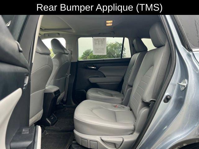 used 2021 Toyota Highlander Hybrid car, priced at $37,485