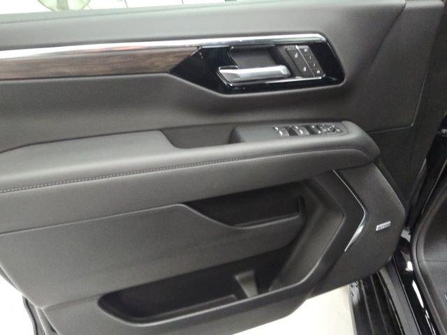 new 2026 Chevrolet Suburban car, priced at $75,680